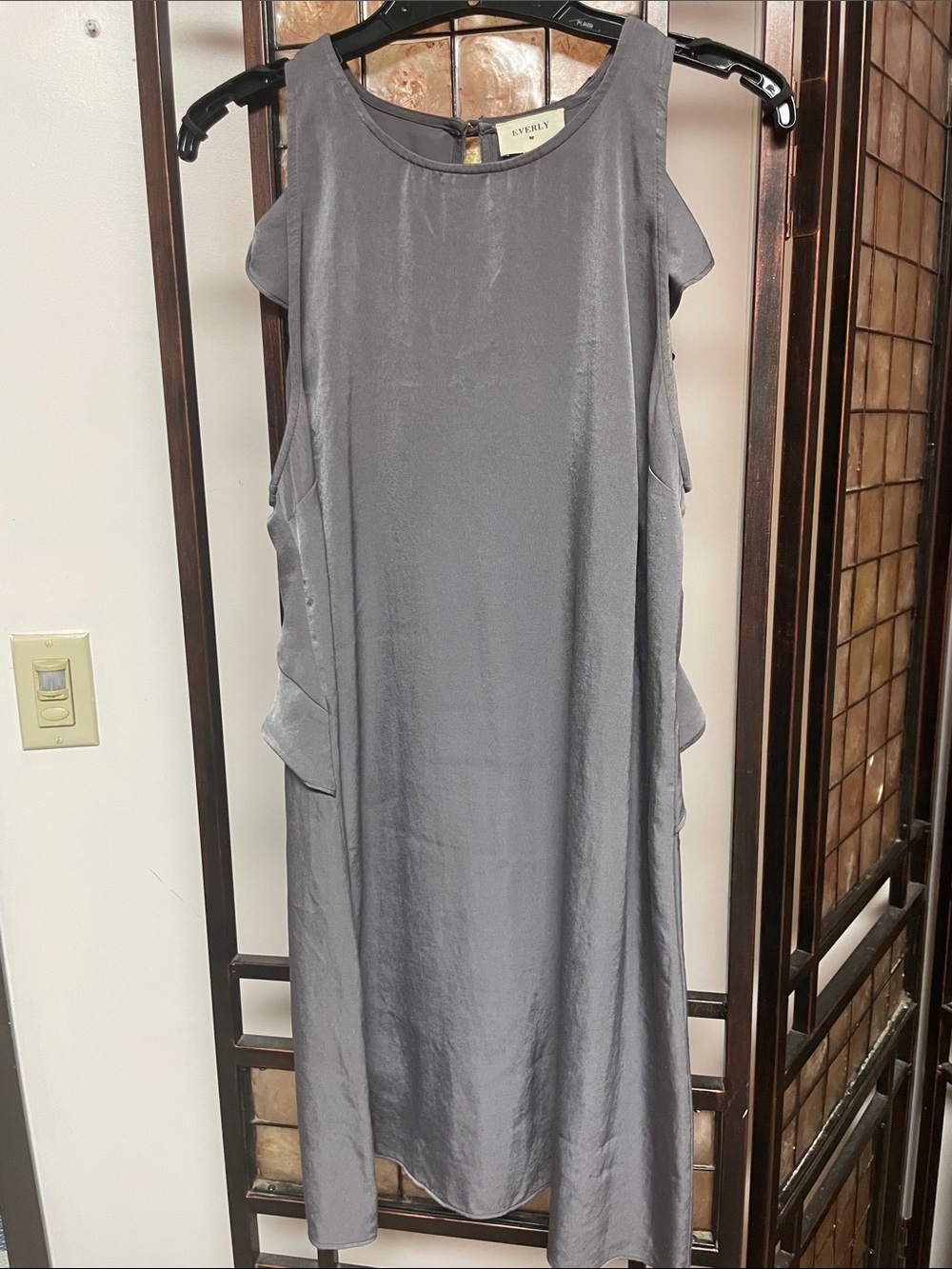 Everly Gray Sleeveless Midi Dress